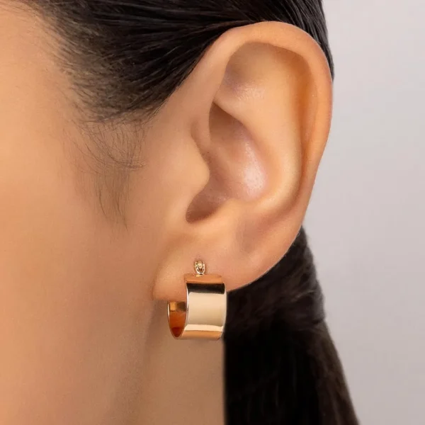 BRINCO ARGOLA LISA BANHADO A OURO 18K - TAM.ÚNICO - Image 3