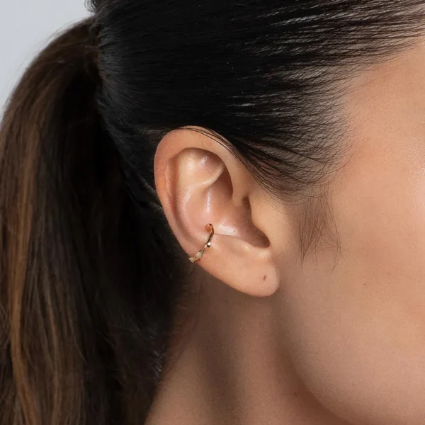 BRINCO PIERCING DE PRESSÃO TORCIDO BANHADO A OURO 18K - TAM.ÚNICO - Imagem 2