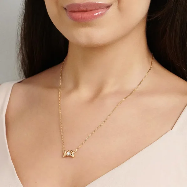 GARGANTILHA CORAÇÃO NAS MÃOS BANHADA A OURO 18K - TAM.50 - Image 2